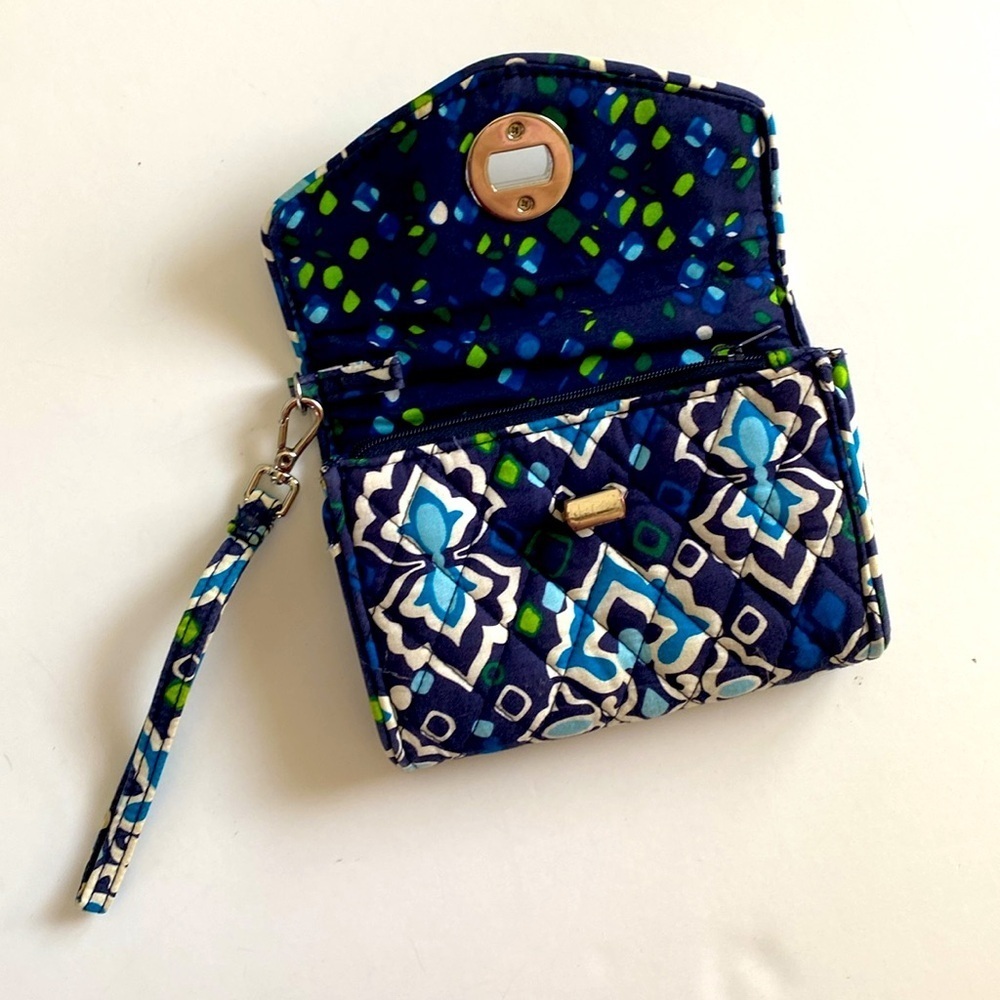 Vera Bradley - Your Turn Smartphone Wristlet - Ink Blue - Picture 4 of 11